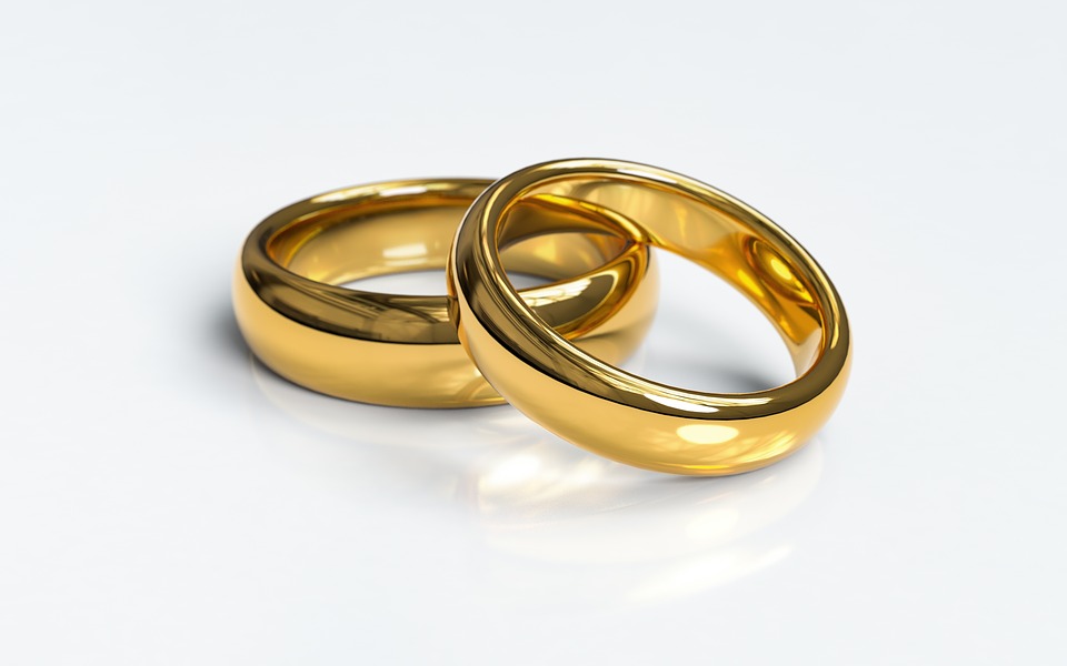 wedding-rings Massproduktion-eller-unikt-hantverk-rings-of-sweden