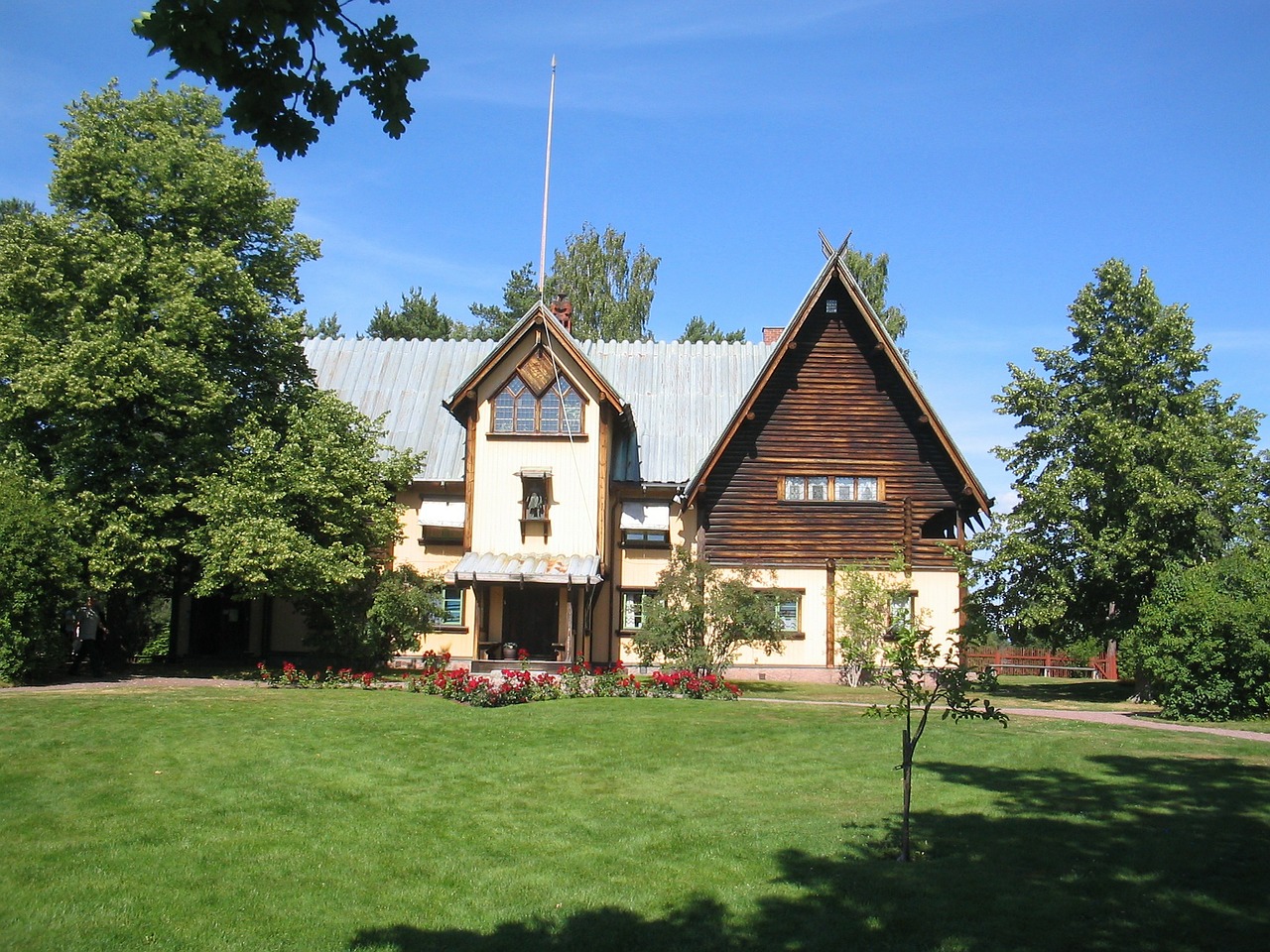 MORA
